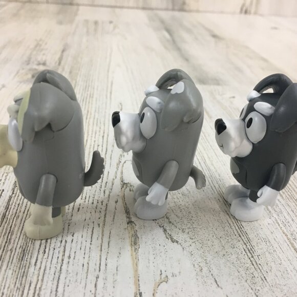 Bluey The Terriers 3 Pack School Friends Jo Dan Adam Figure Triplets Scottish - Picture 10 of 13